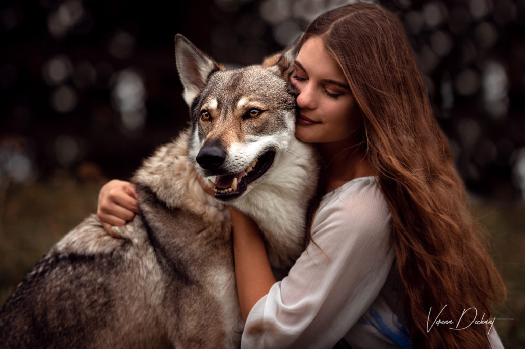Jana und ihre Wolfshunde Pferdefotografie, Shooting, Verena Dechant, Landshut, Bayern, Niederbayern, Pferdeshooting, Pferd und Mensch, Fotoshooting, Fotografin, Fotograf Landshut, Pferdefotos, Pferdebilder, München